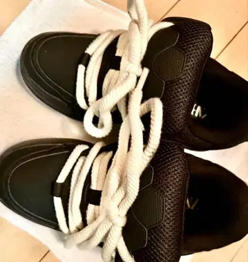 ZARA 로프 스니커즈 yvng patra 착용