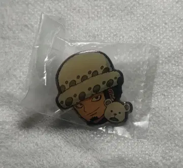 레어 원피스 트라팔가 로 핀 배지