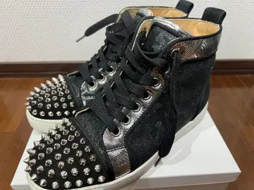 스터드 장식 하이컷 스니커즈