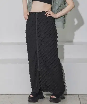 컷프릴 ZIP 내로우 스커트