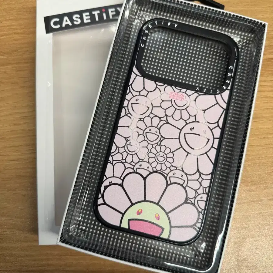 CASETiFY TAKASHI MURAKAMI iPhone17 ケース Takashi Murakami Coque