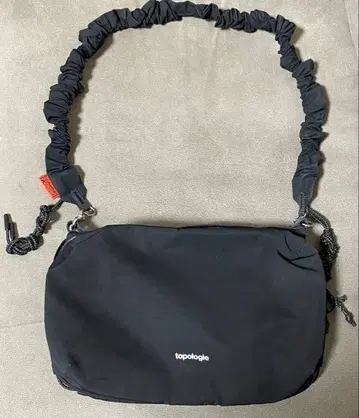 새상품급 Topologie 토폴로지 번지 스트랩 보틀 사코슈 라지