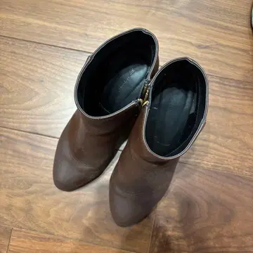 글로벌 워크 브라운 가죽 부츠