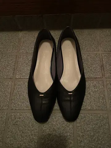 히미코 펌프스 25.5cm