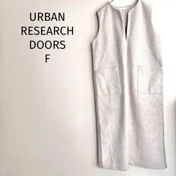 어반 리서치 도어즈 오버롤 스커트 포켓 부착 슬릿 디자인