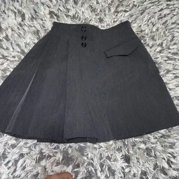 다크 그레이 플리츠 스커트 3 버튼