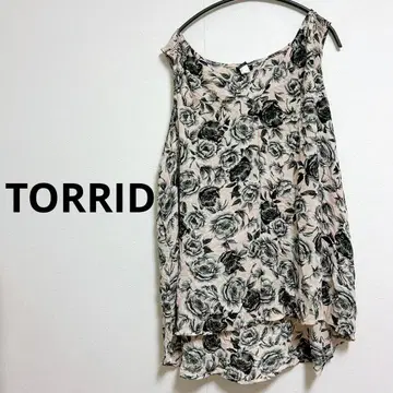 [ 사이즈 2 ] TORRID 꽃무늬 슬리브리스 셔츠 블라우스