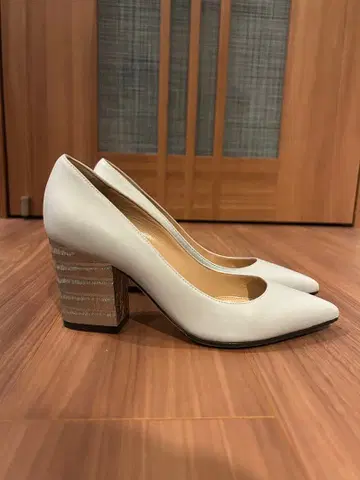 컨디션 최상 Sergio Rossi 그레이 펌프스