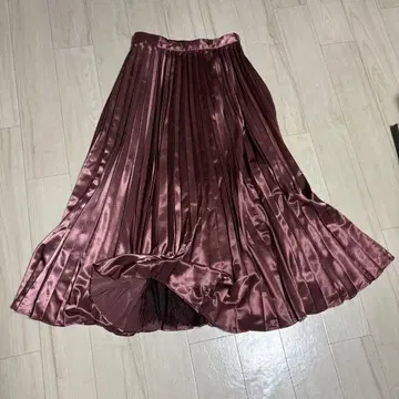Mystrada 로즈 핑크 새틴 플리츠 스커트 사이즈 38