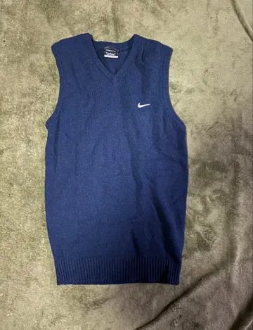 NIKE 니트 베스트 스우시 자수 네이비