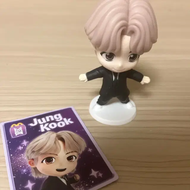 bts 정국 해피밀 피규어