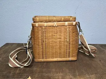 물고기 담는 통 대나무제 허리태고 계류 낚시 비쿠