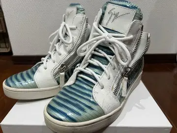 파랑과 화이트 스트라이프 하이컷 스니커즈