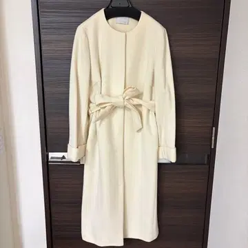 CELFORD 노카라 코트 화이트