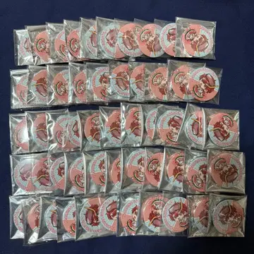 토나리노 사카타. 캔뱃지