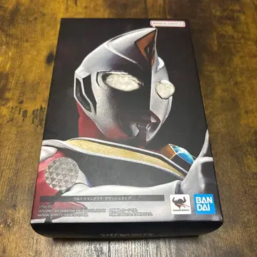 진면목 울트라맨 다이나