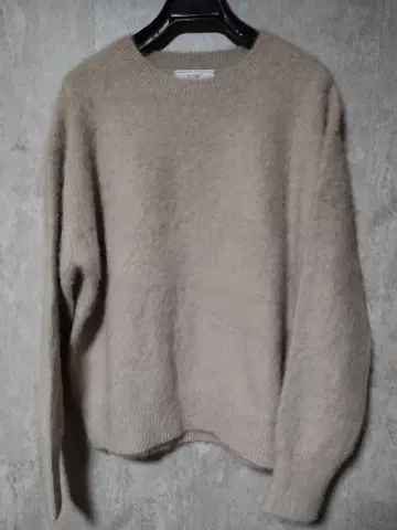 새상품급 SLOBE IENA 베이지 모헤어 혼방 스웨터 아이보리