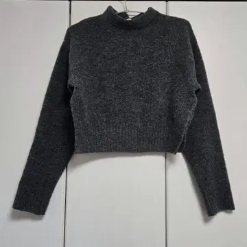 ZARA 사이드 슬릿 니트