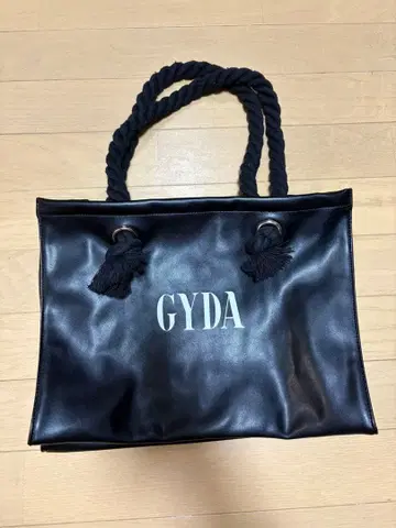 GYDA / 쇼퍼 스타일 인조 가죽 토트백