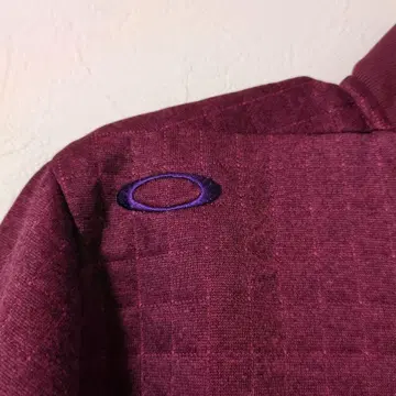 Oakley 버건디 집업 자켓