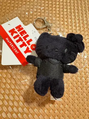 새상품 로리즈팜 Me% 헬로키티 토이 키링