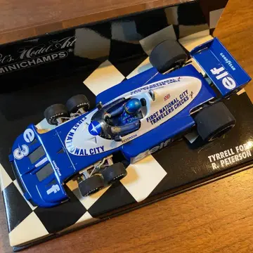 로니 피터슨 티렐 포드 P34 6륜 자동차 1977년 / F1