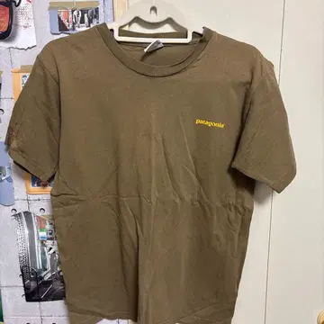 patagonia 브라운 T셔츠 S사이즈