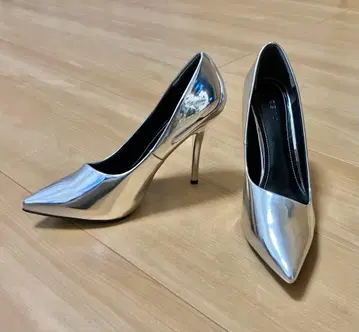 moussy 마우지 핑힐 메탈릭 실버 하이힐 파티 결혼식