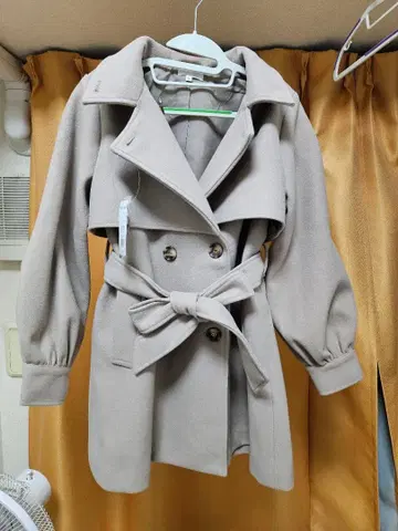 [택 포함 새상품 정가 14,000엔] 트렌치 2WAY 코트 숏 기장