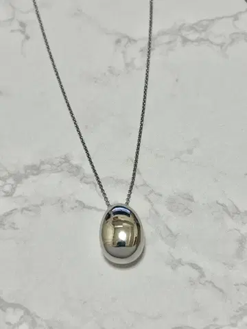 UNTITLED 실버 색상 모던 콩 목걸이 펜던트