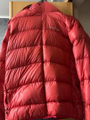 mont-bell 레드 다운 자켓