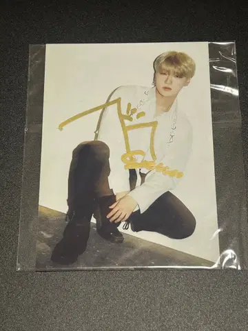 ATEEZ 산 직필 사인