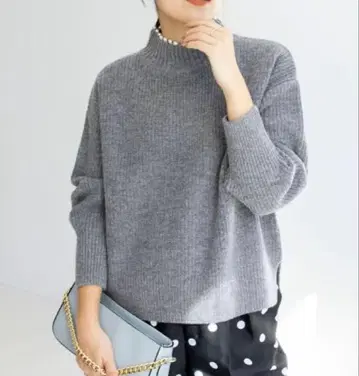 미사용 새상품 노리즈 카라 끝 펄 편직 니트
