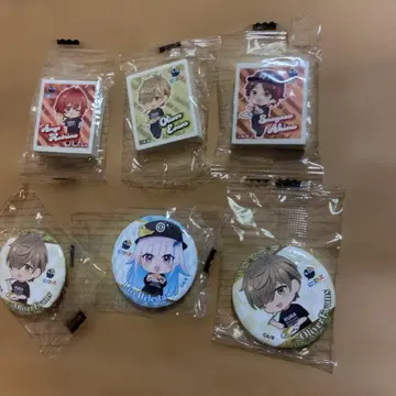 캐릭터 굿즈 6개 세트 배지 & 지우개