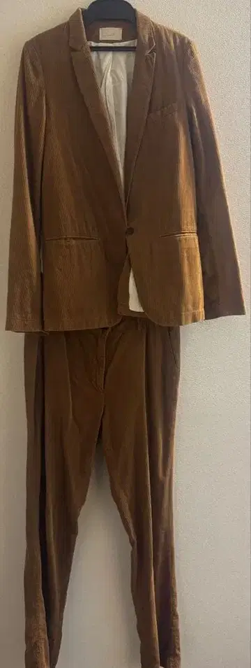 이탈리아 브랜드 [자켓] & [팬츠]의 고급 코듀로이 셋업