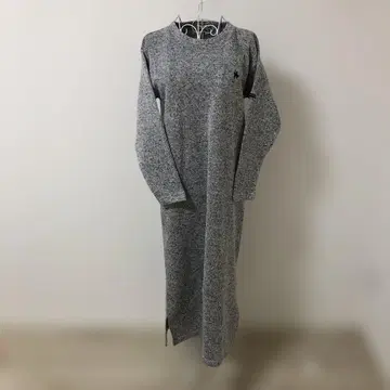 그레이 긴팔 니트 원피스 슬릿 포함