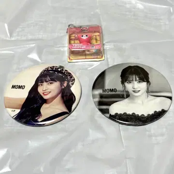 TWICE 모모 캔뱃지 스트랩