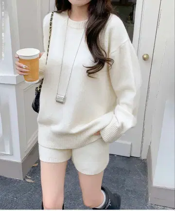 darkangel 다크엔젤 셋업 스웨터 & 숏팬츠