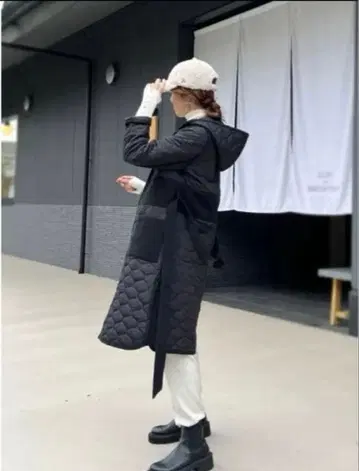 Day and Grade 오리지널 퀼팅 롱 코트