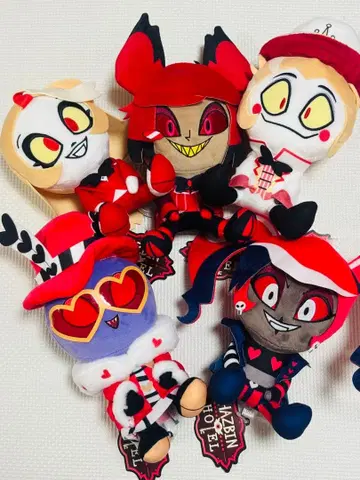 라운드원 한정판 해즈빈 호텔에 오신 것을 환영합니다 앉은 봉제 인형