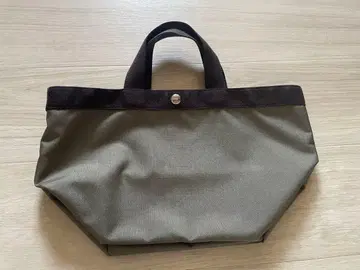 카키 나일론 핸드백