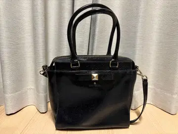 케이트 스페이드 핸드백 광택 블랙