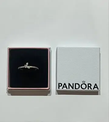 [ 새상품 ] Pandora Sparkling Butterfly Ring