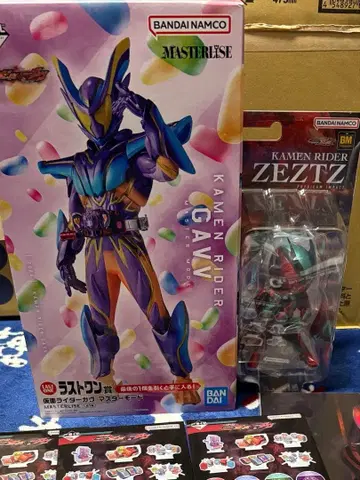 제일복권 가면라이더 젯츠 & 가면라이더 가브 라스트원상 피규어