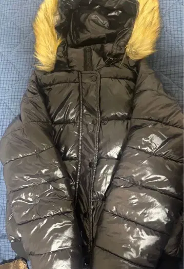 광택 블랙 다운 자켓 퍼 후드 갸루 다운