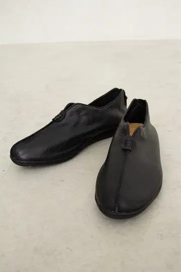 슈링크 가죽 차이나 신발