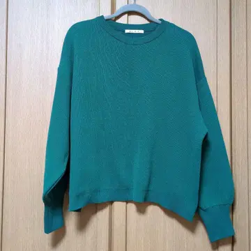 스웨터 그린 M 사이즈