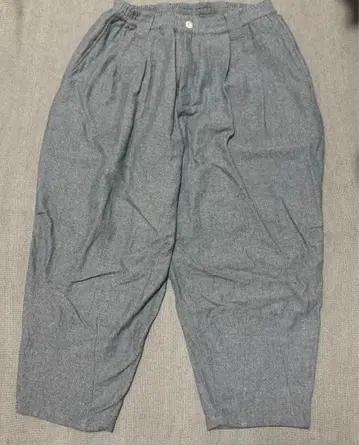 타이트 부스 울 헤링본 벌룬 차콜 L 사이즈