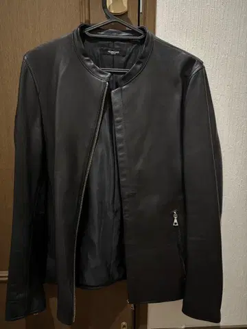 MORGAN HOMME 블랙 가죽 자켓