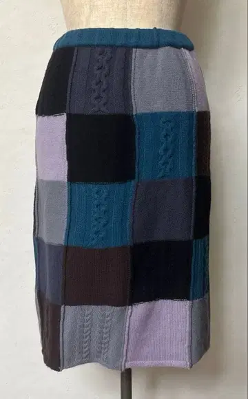 alcali 패치워크풍 니트 스커트